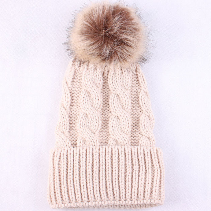 wholesale women Faux fur pompom hat Knitted beanie with fur pom