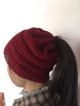 Load image into Gallery viewer, 2019 New Women Winter Knitted Hat Beanies Unisex